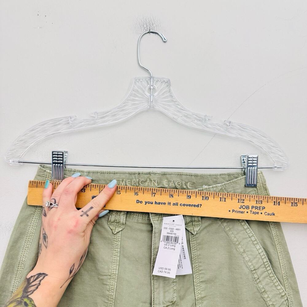 American Eagle Stretch Green Cargo Pants Women’s Size 2 Long - Picture 3 of 9